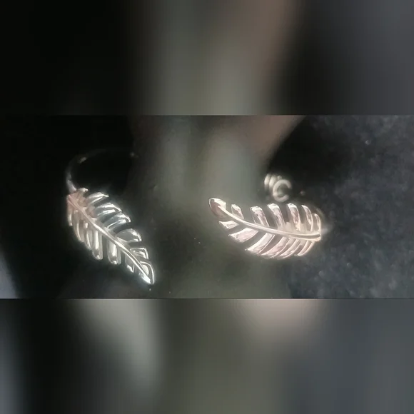 Kinsley Armelle Spring Cuff Bracelet - Picture 3 of 4